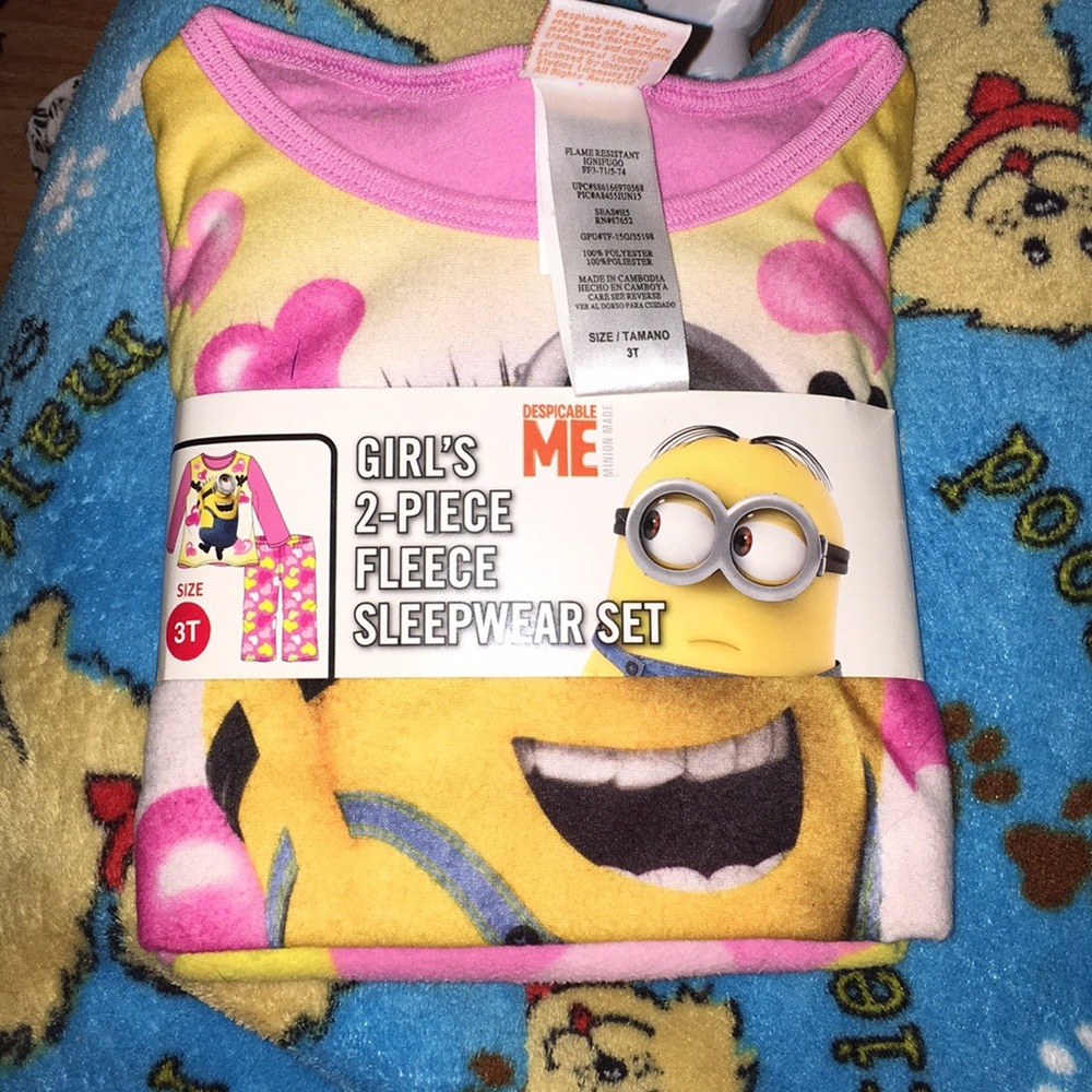 Girl’s Minion 2-Piece Sleepwear Set